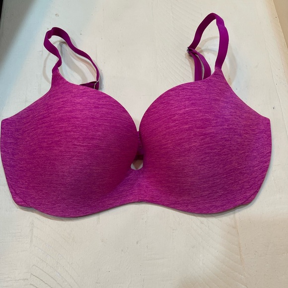 Victoria's Secret Vibrant Pink Bra - Picture 1 of 2